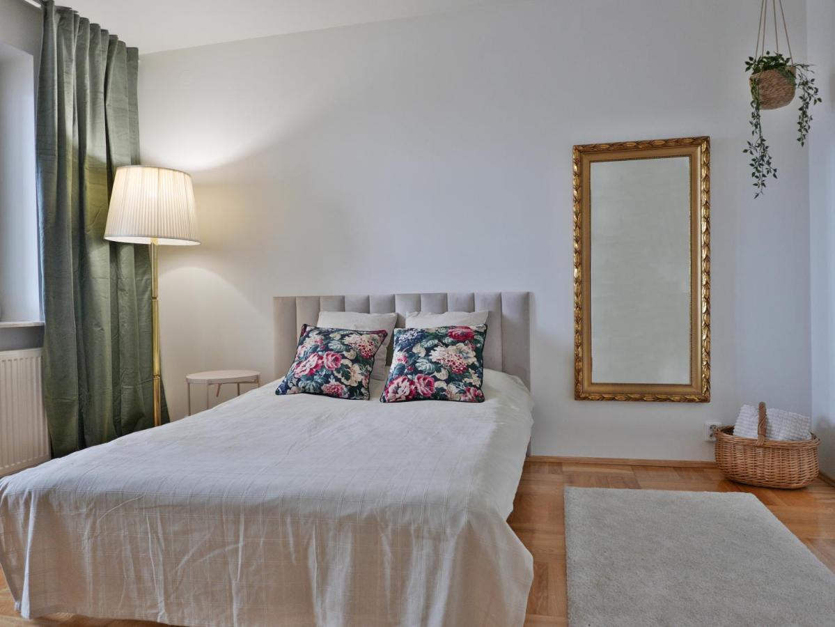 Apartament Retro Люблин Экстерьер фото